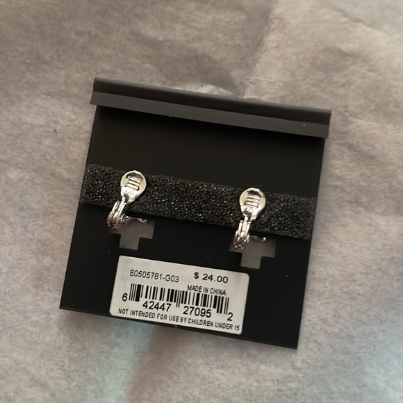 Anne Klein earrings - Picture 2 of 2